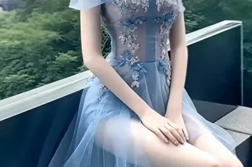 郭麒麟、刘昊然严浩翔被曝疑组团去商K聚会惹争议