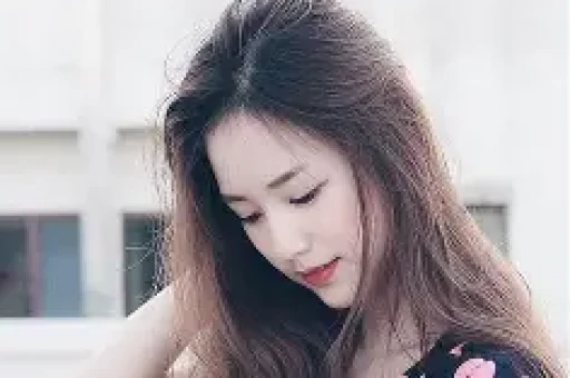 一天3大瓜！带着女儿偷腥、偷税漏税、滞留迪拜件件荒唐可笑